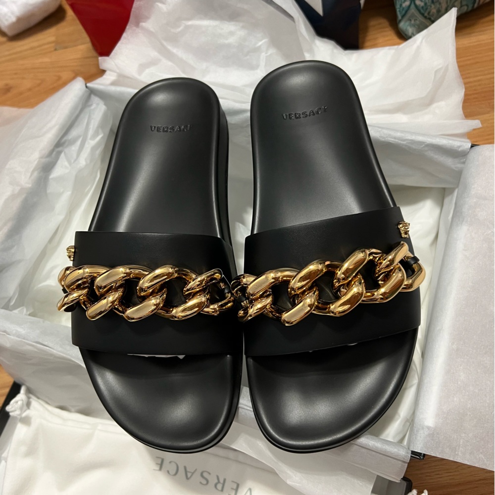 Brand new Versace Gold Chain Leather Slides Size 37